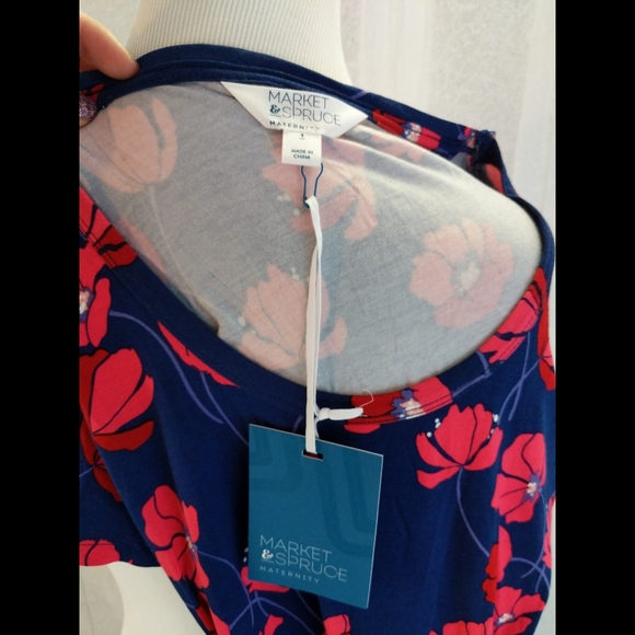 NWT MARKET AND SPRUCE maternity short sleeve top - Picture 3 of 6